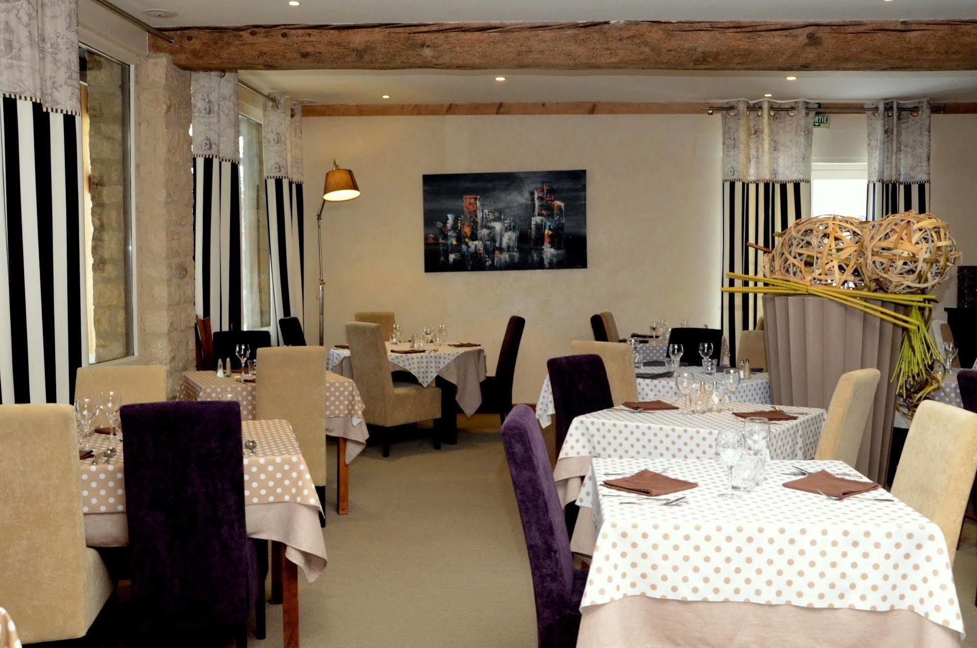 Logis Hotel-Restaurant Saint Romain Анс Екстериор снимка